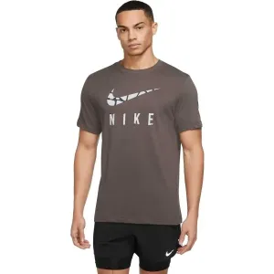 Nike U NK DF TEE RUN DIVISION Herrenshirt, braun, größe